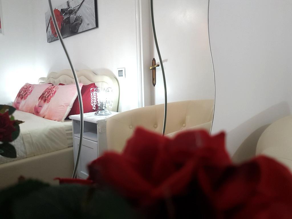 Vanessa House 2*